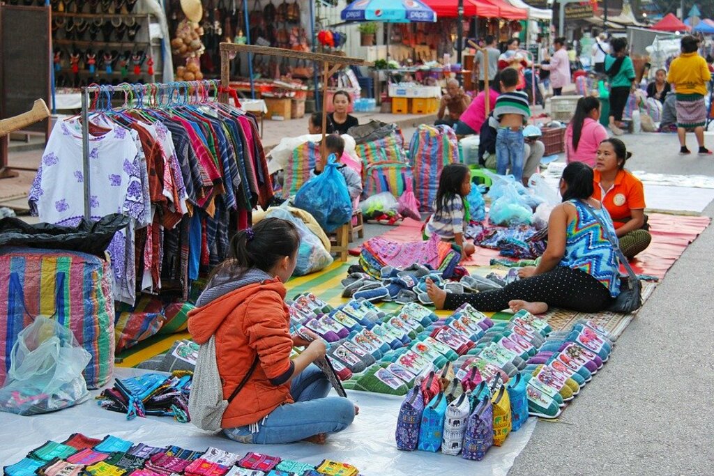 Night market vendors