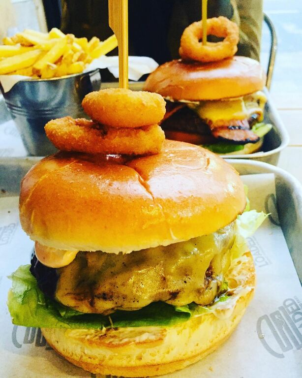 halal restaurants in ilford | loaded gourmet burgers and fries