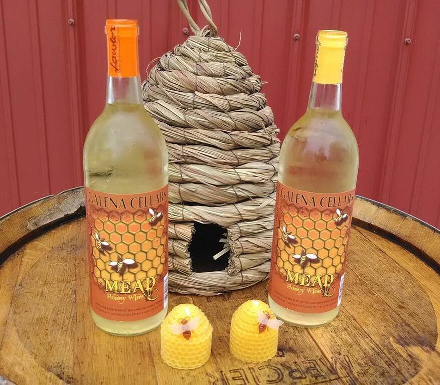things to do in galena illinois | sample wines at galena cellars winery & vineyard