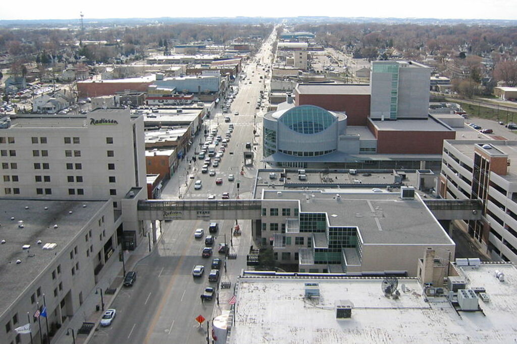 Appleton Facing West