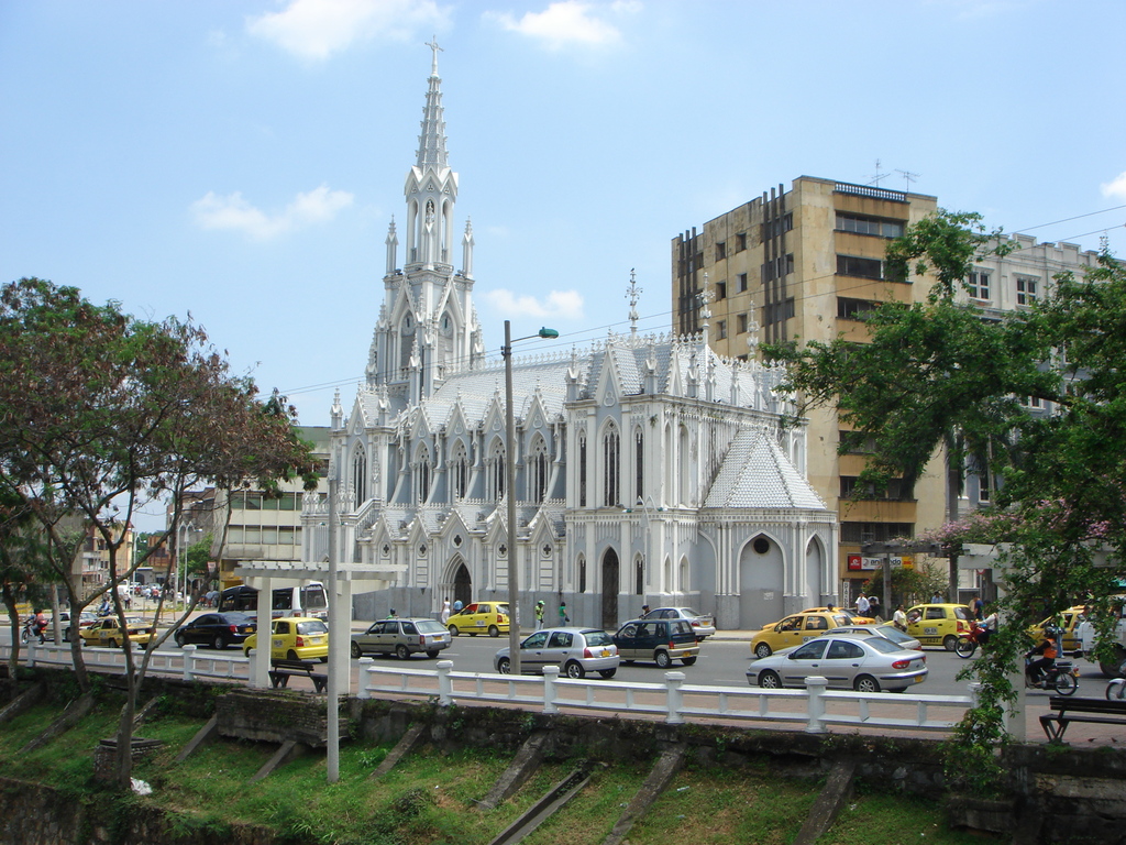 La Ermita Cali - Vista trasera