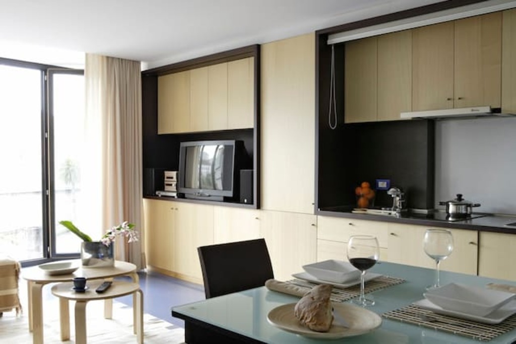 airbnb ourense | apartment with contemporary design in city center