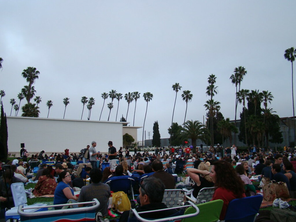 Hollywood Forever Cemetery Movie Screening 051609