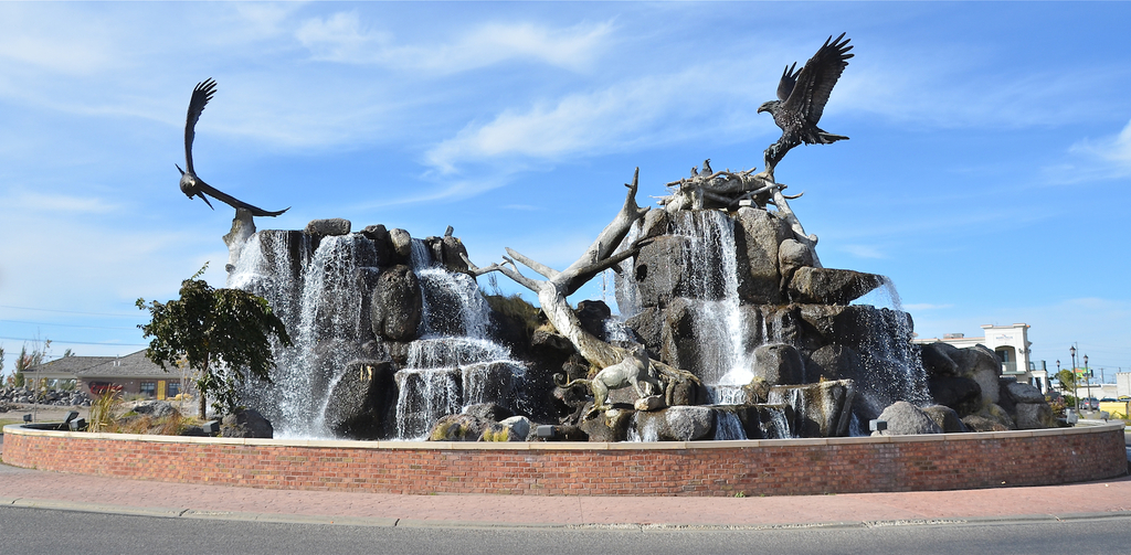 Utah Street fountain and sculpture Idaho Falls