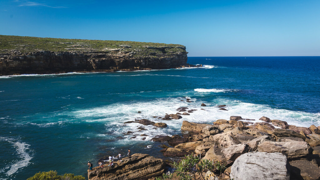 Rock fishing at Wattamolla