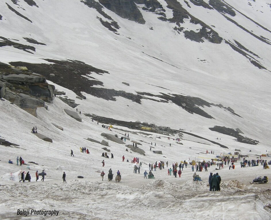 Rohtang pass - Manali - 80,000+ views.