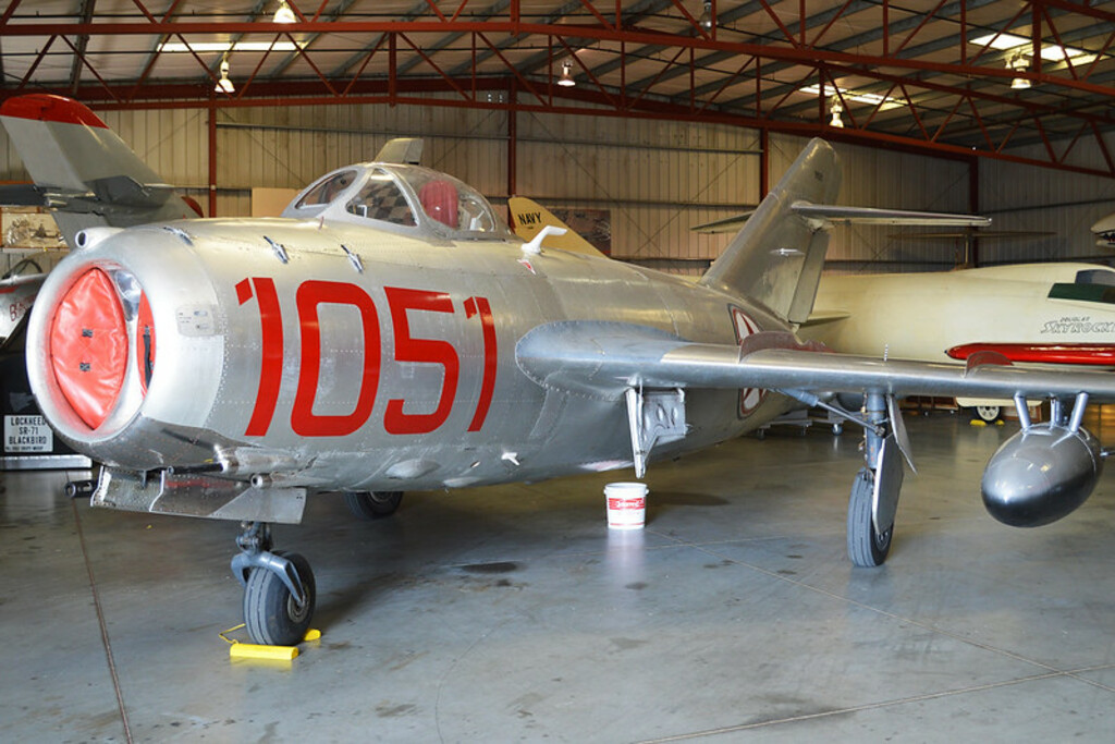 Mikoyan-Gurevich MiG-15 ‘1051’ (NX87CN)