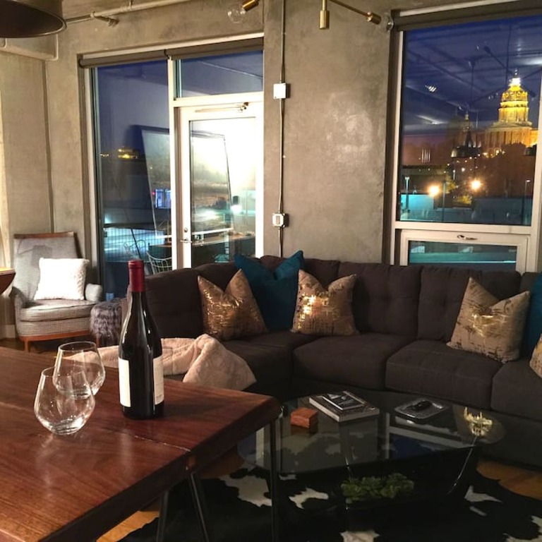 Top 21 Iowa Airbnb Vacation Rentals Live A Life Of Tranquil Luxury