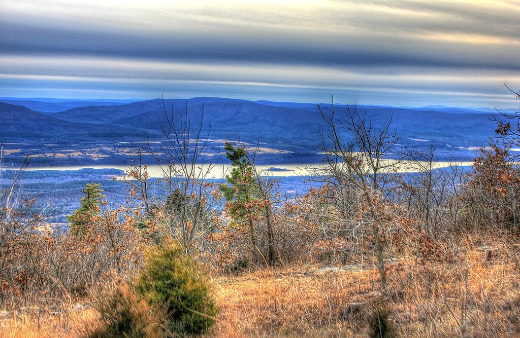 Gfp-arkansas-mount-magazine-state-park-closer-view-of-lake