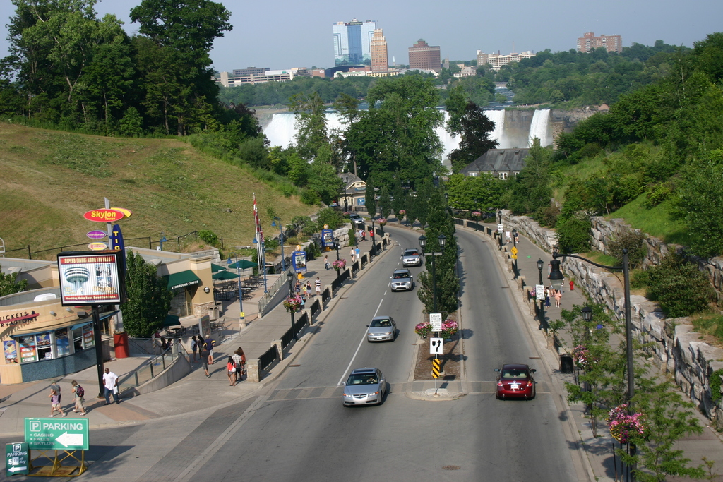 Murray St. Niagara Falls - panoramio