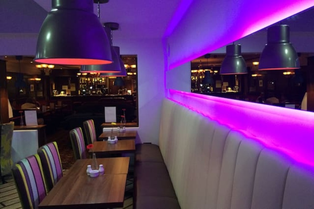 gatwick belmont triple room