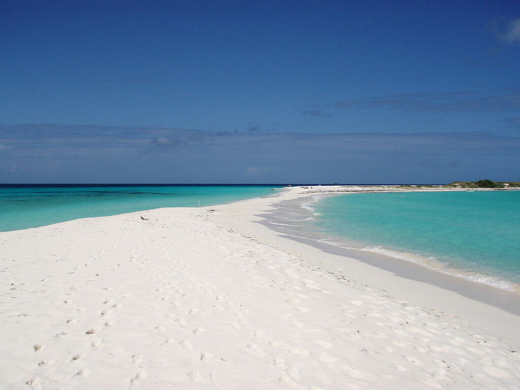 Clear water of Cayo de Agua - Agua cristalina de Cayo de Agua