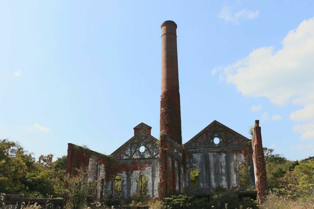 See art in an old refinery at Inujima Seirensho Art Museum