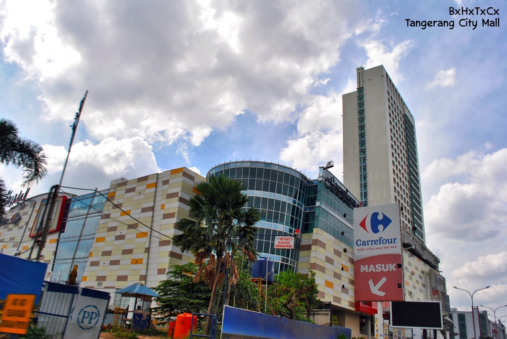 Mall Tangerang City - panoramio