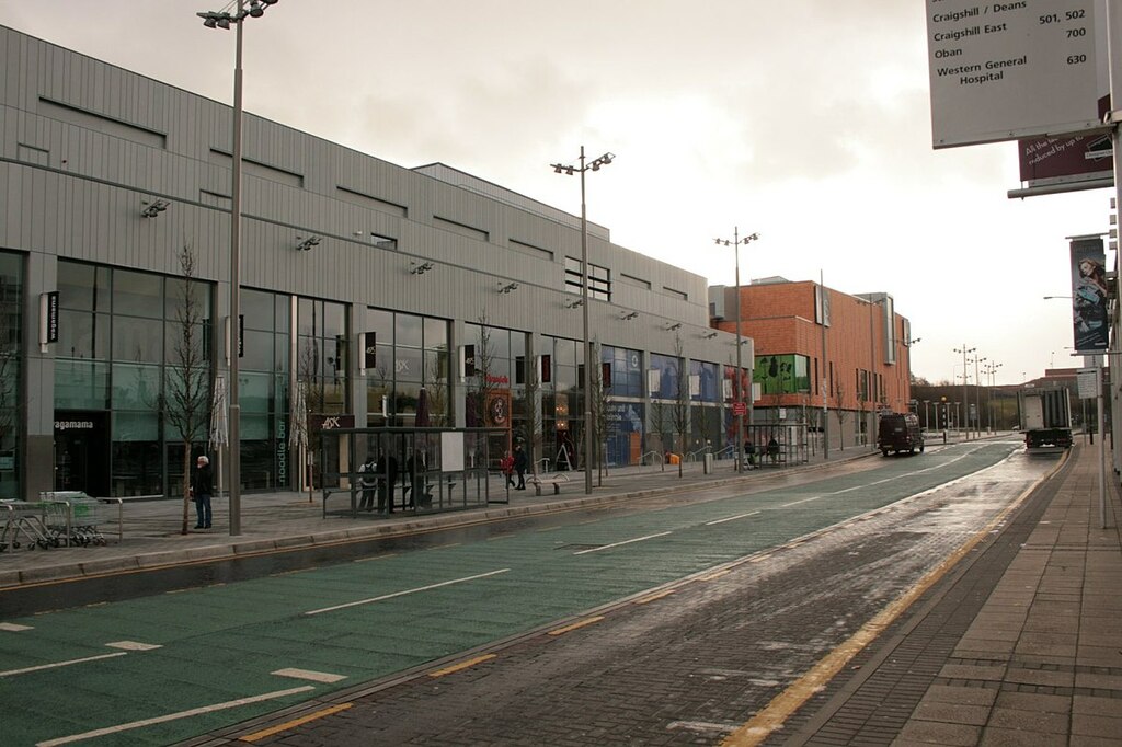 Livingston bus stops area. - panoramio