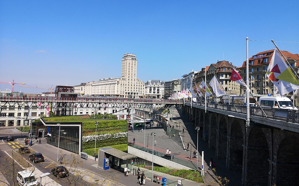Lausanne, Switzerland (47991789583)