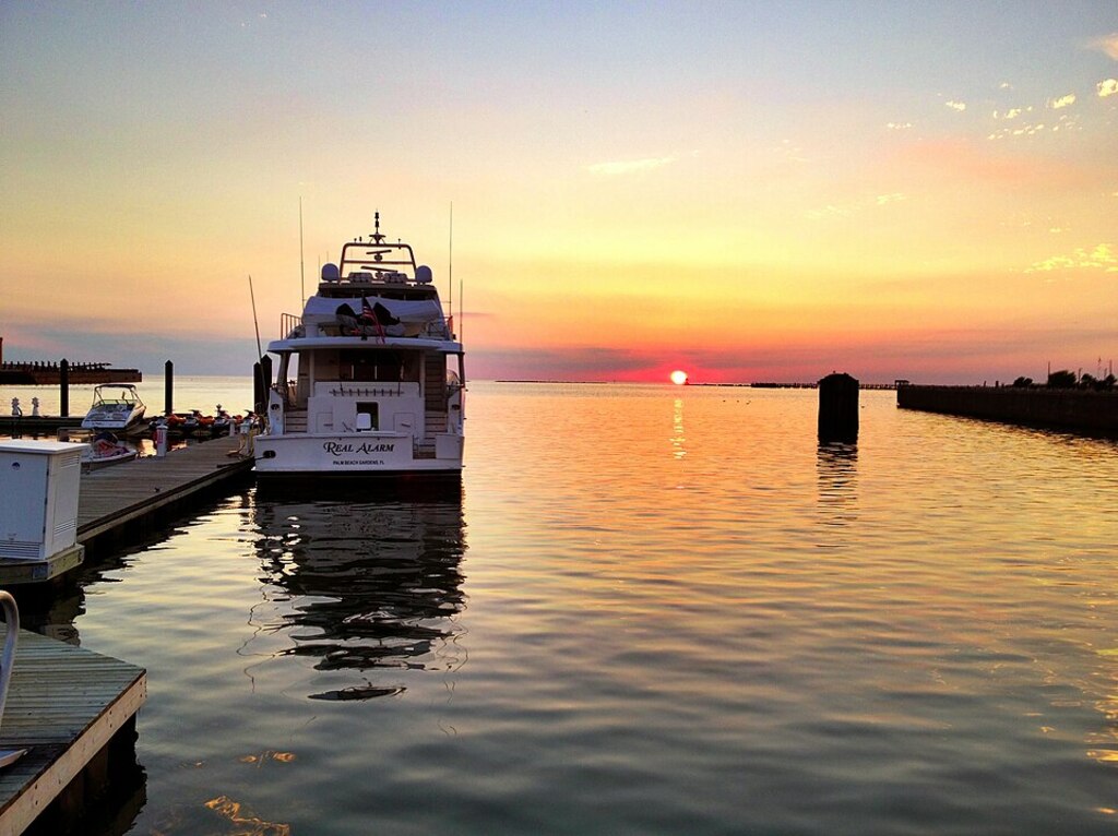 Cape Charles, Virginia - sunset from the Shanty restaurant - panoramio