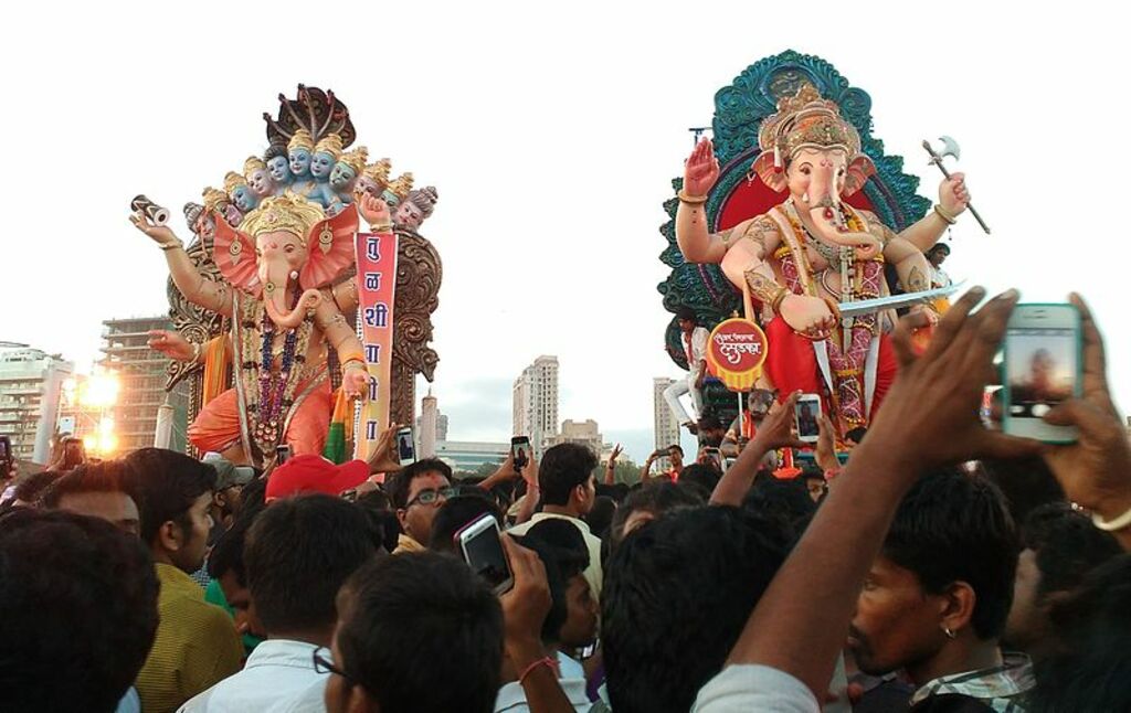 Ganesh Visarjan-Arc1