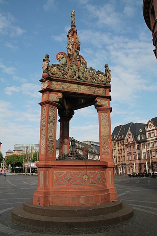 Marktbrunnen Mainz (17205757523)