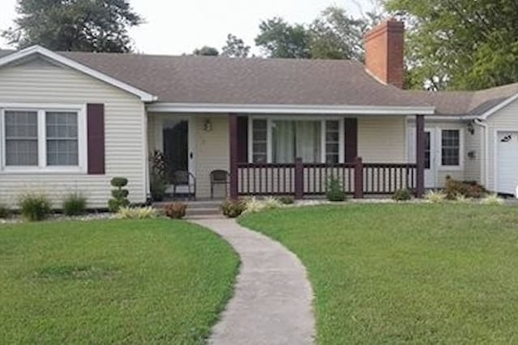 Top 12 Airbnb Vacation Rentals In Perryville, Missouri Trip101