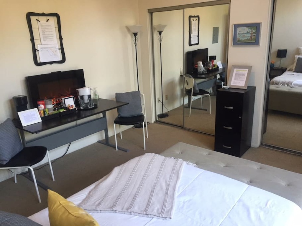 14 Best Cheap Airbnbs In Los Angeles, California, USA Updated 2024