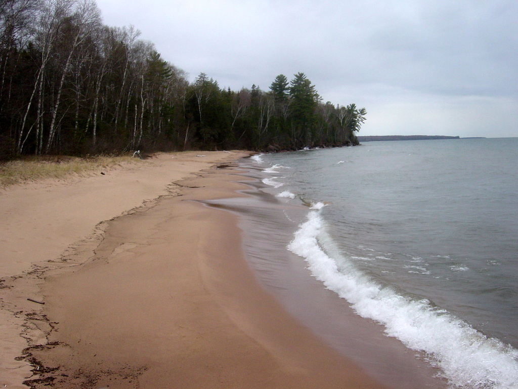 ApostleIslandNationalLakeshoreWI-029-050507