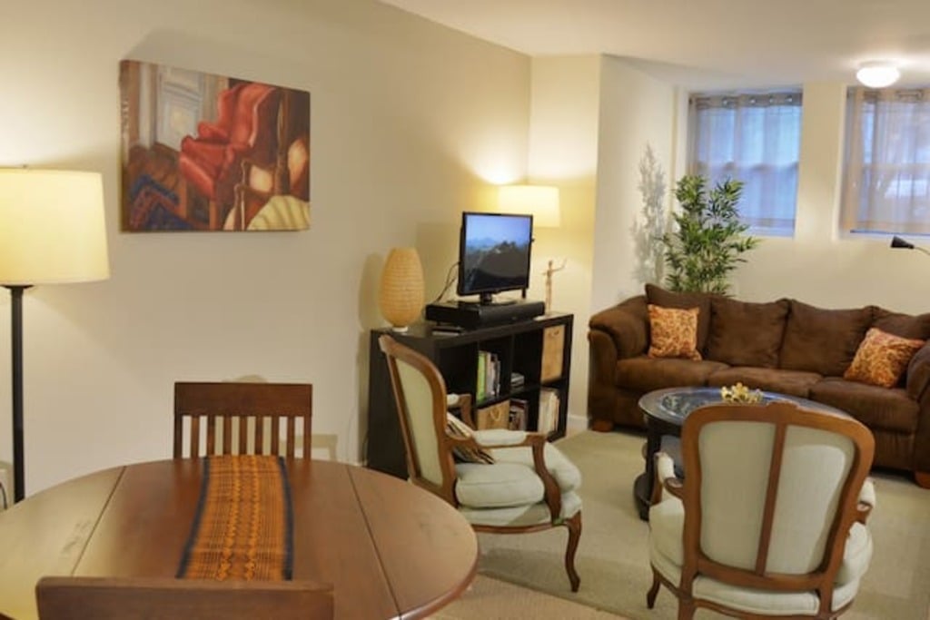 Top 18 Airbnb Vacation Rentals In Dupont Circle, Washington D.C., USA
