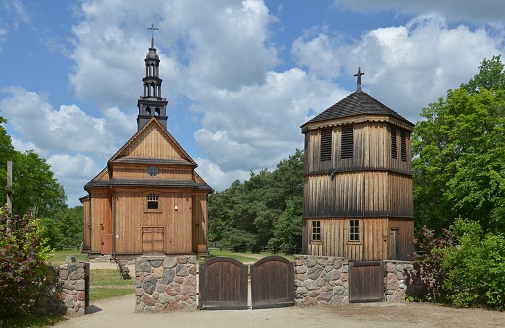 Sierpc, Muzeum Ziemi Mazowieckiej, kościół Najświętszego Serca Jezusowego z Drążdżewa