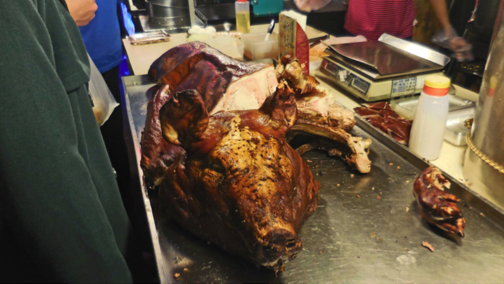 night markets in kaohsiung | expect to be surprised!