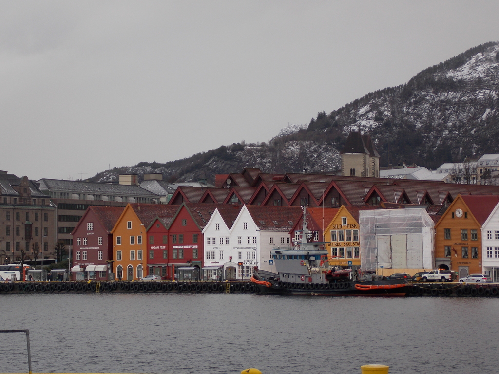 Bergen's famous row of Norweigian wooden buildings that you have to see!