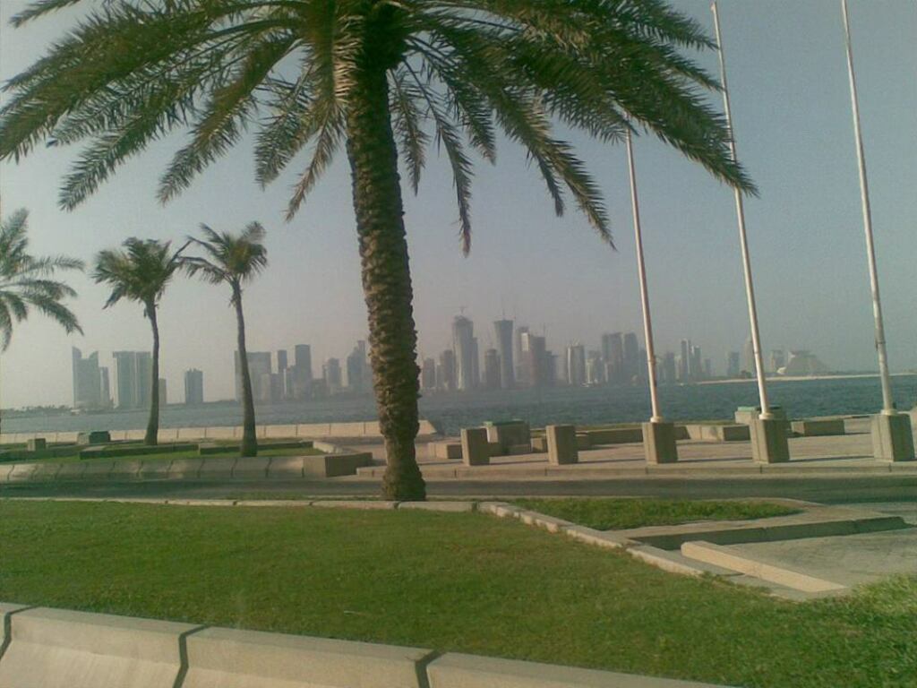 things to do with family in doha | stroll and jog along the walkway