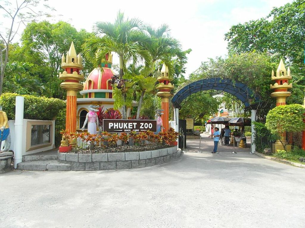 Phuket Zoo (2013 Dec.) - panoramio