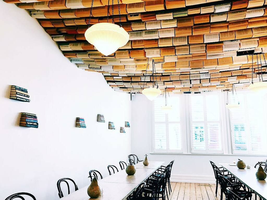 things to do in hawthorn australia | breakfast with a twist at café blac and the reading room