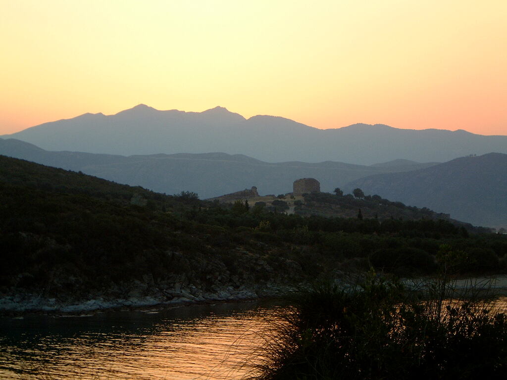 Castle of Nea Peramos and Mount Pangeon