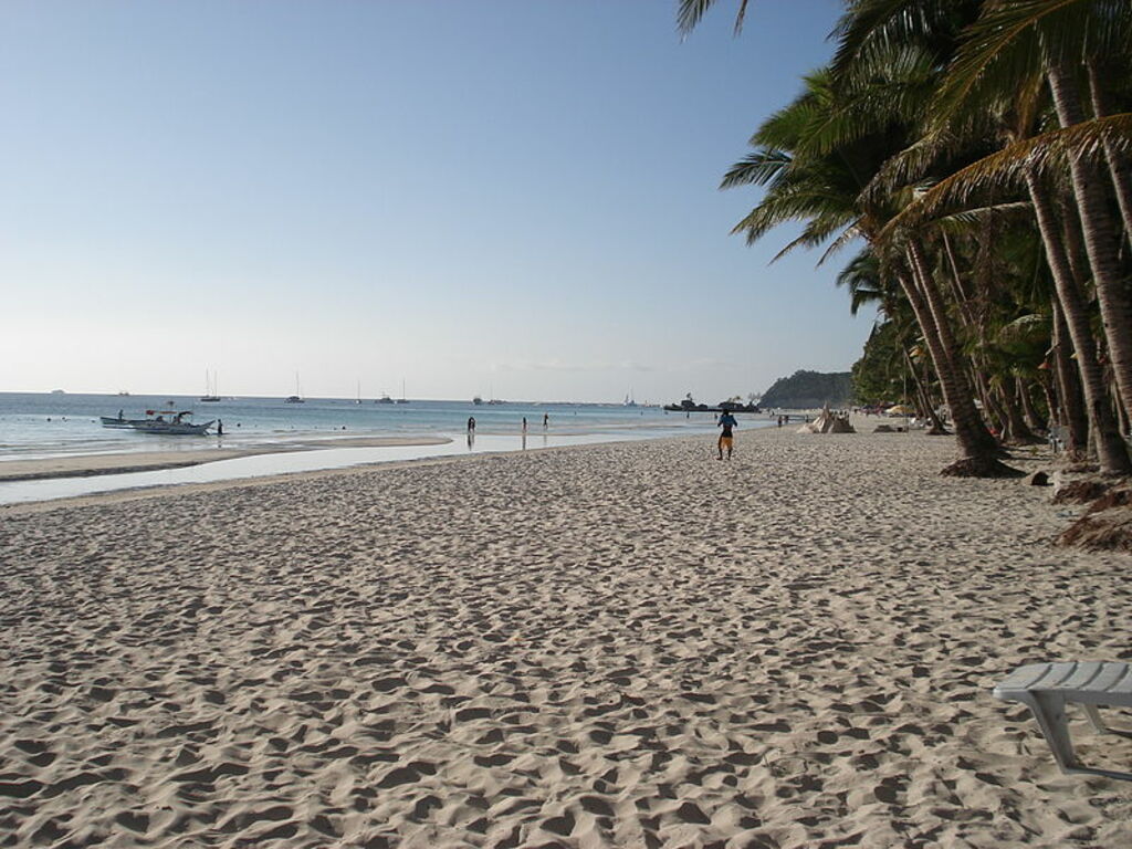 Boracay white beach2