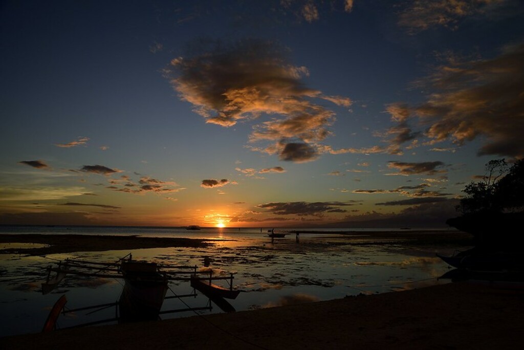 Fishermen in the Siquijor Sunset