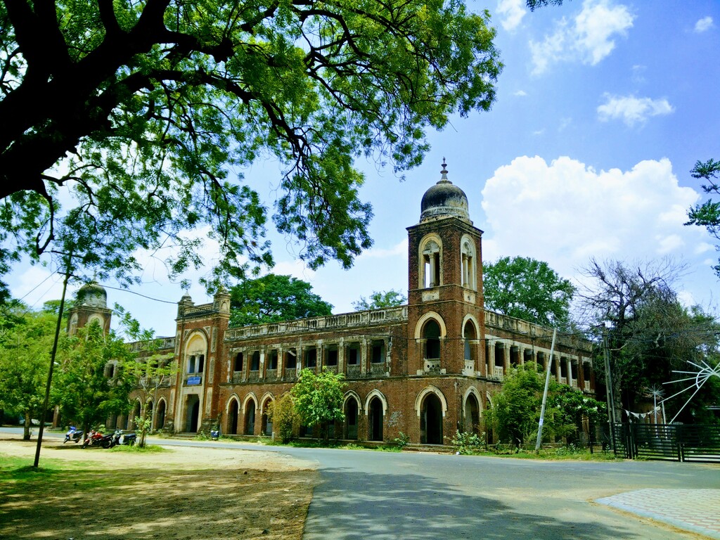 D.N.Hall, Maharaja Sayajirao University Of Baroda