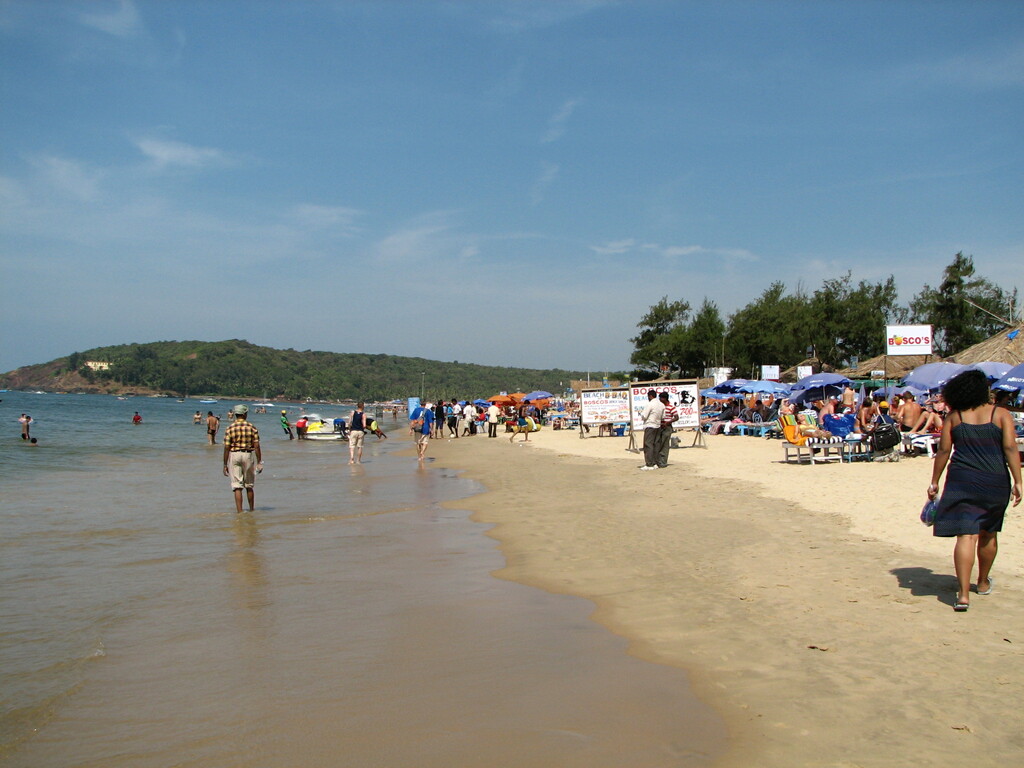 India - Goa - 010 - Touristy Baga Beach