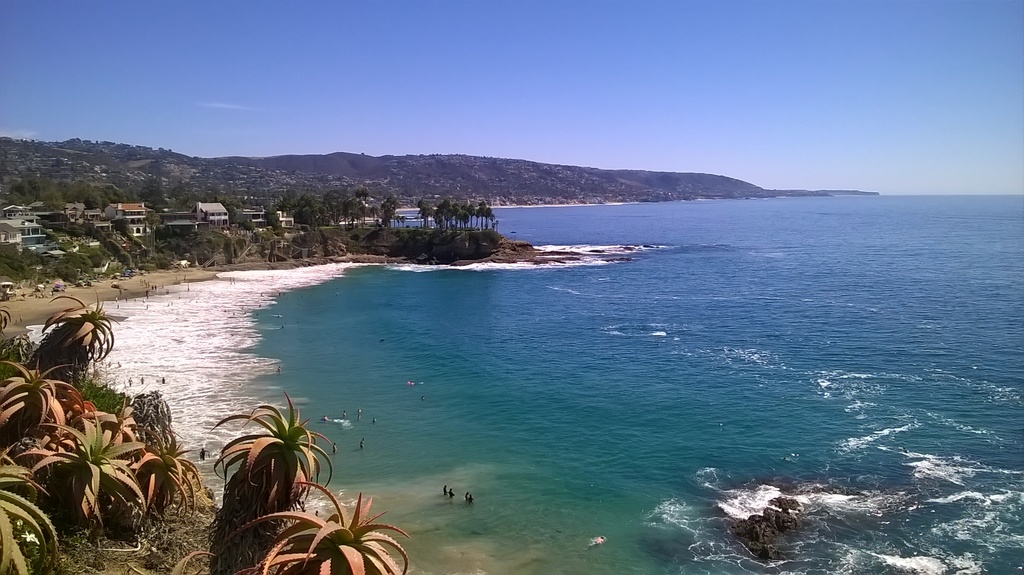 Crescent Bay Point