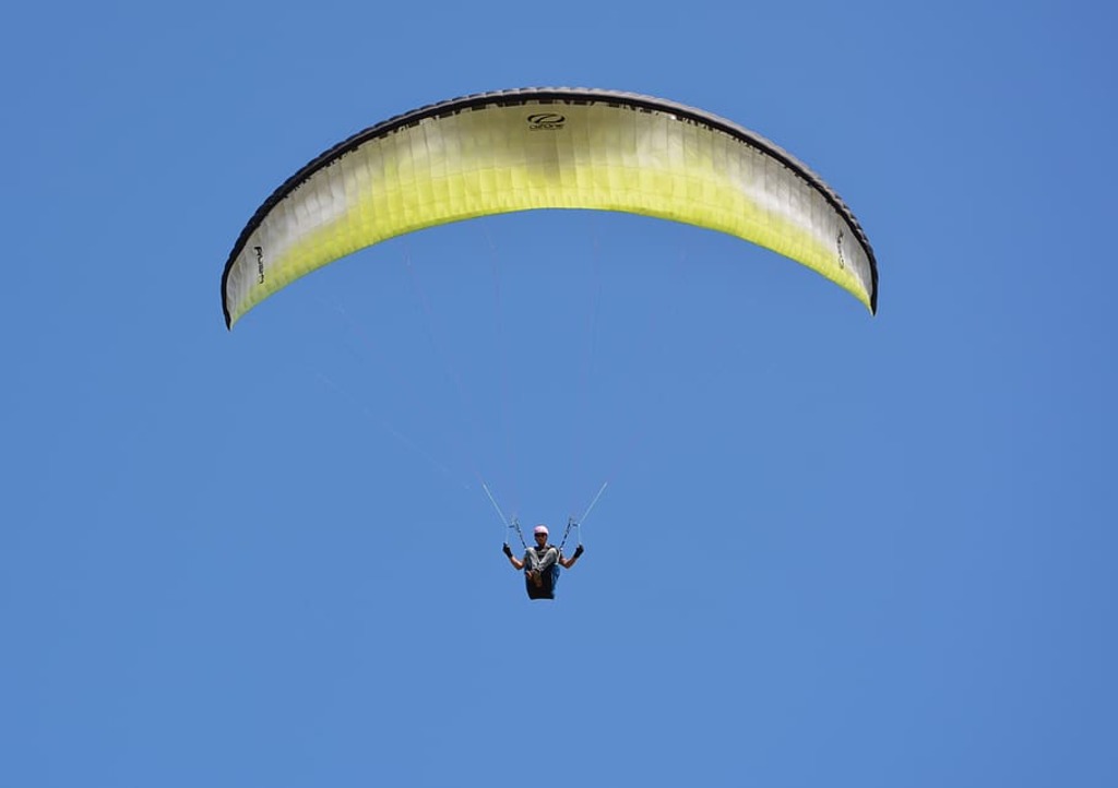 Paragliding