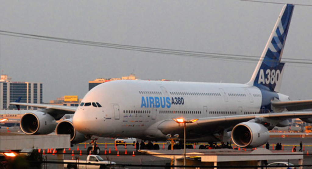 Airbusa380inlosangeles