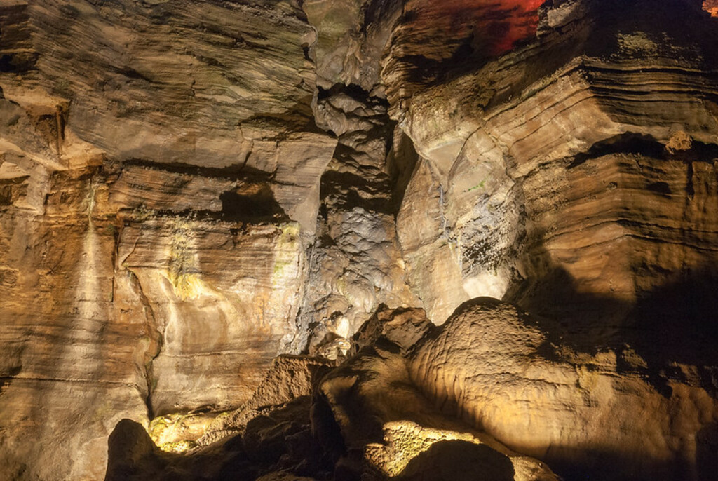 Howe Caverns