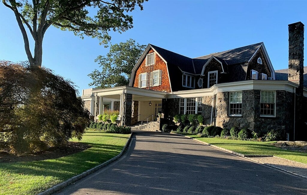 Apawamis Clubhouse