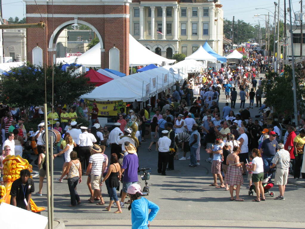 2008 Gretna Heritage Festival Arch and Tents