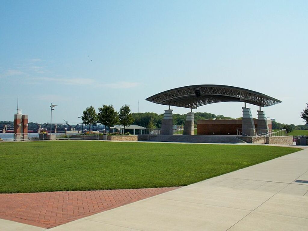 Schwiebert Riverfront Park Great Lawn, Main Stage