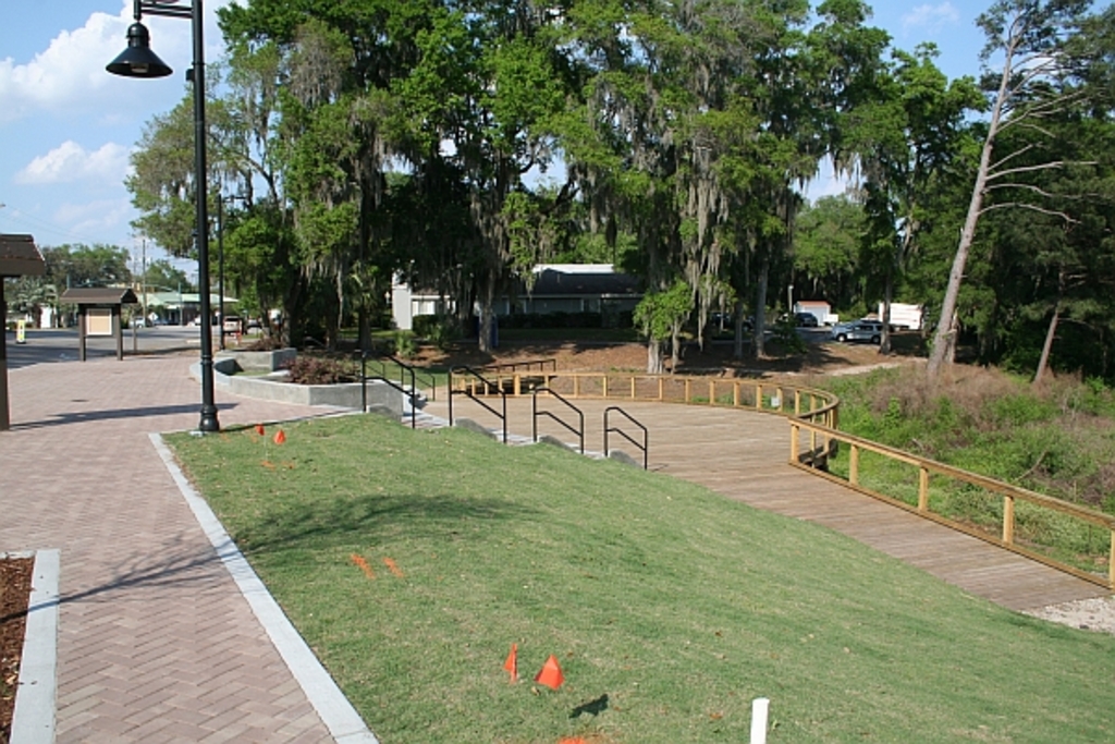 Cypress Wetlands Boardwalk (7047645045) (2)