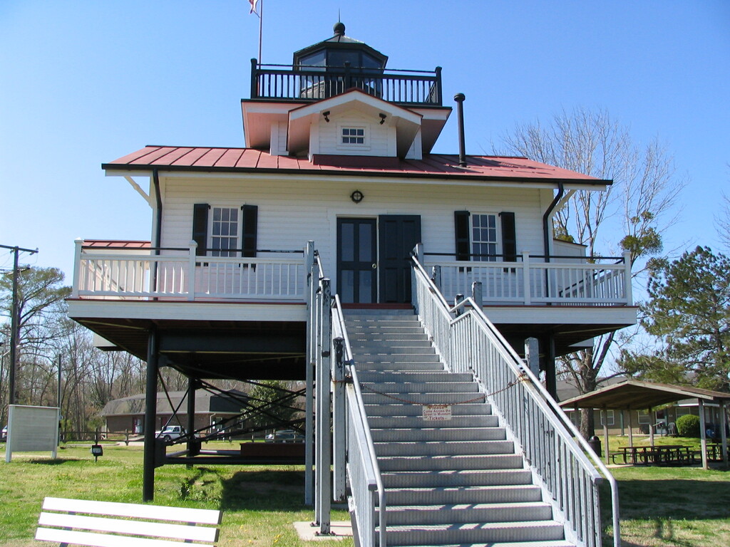River Lighthouse Museum, a replica of the 1866 Roanoke River Lighthouse (8634531015)