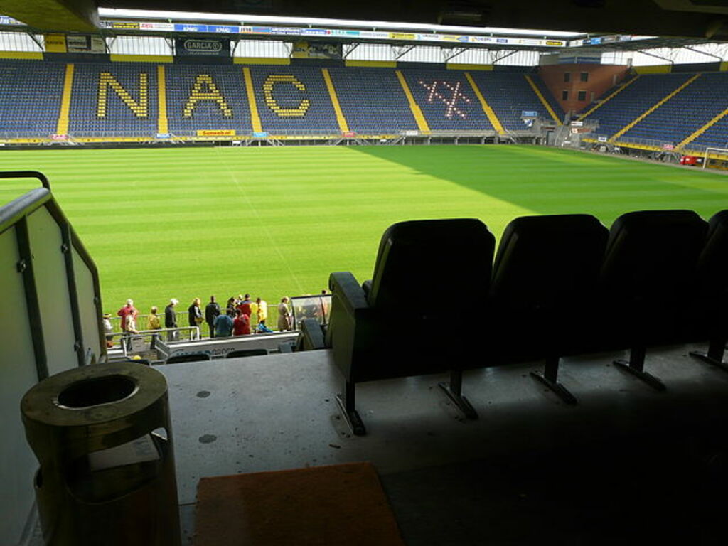 P1030291NAC stadion