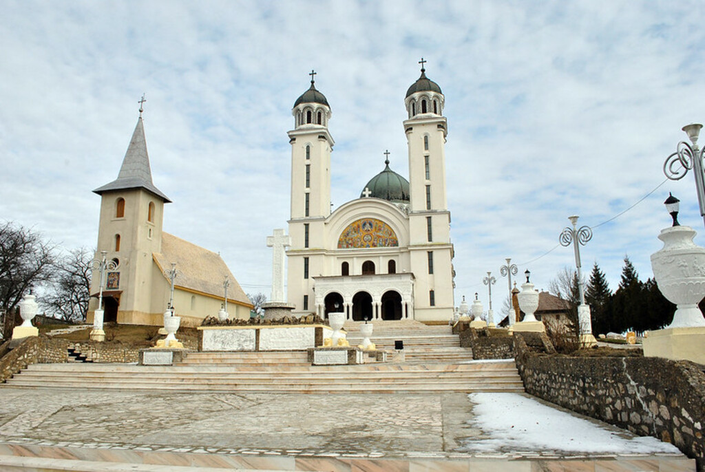 Biserica din Ghelari