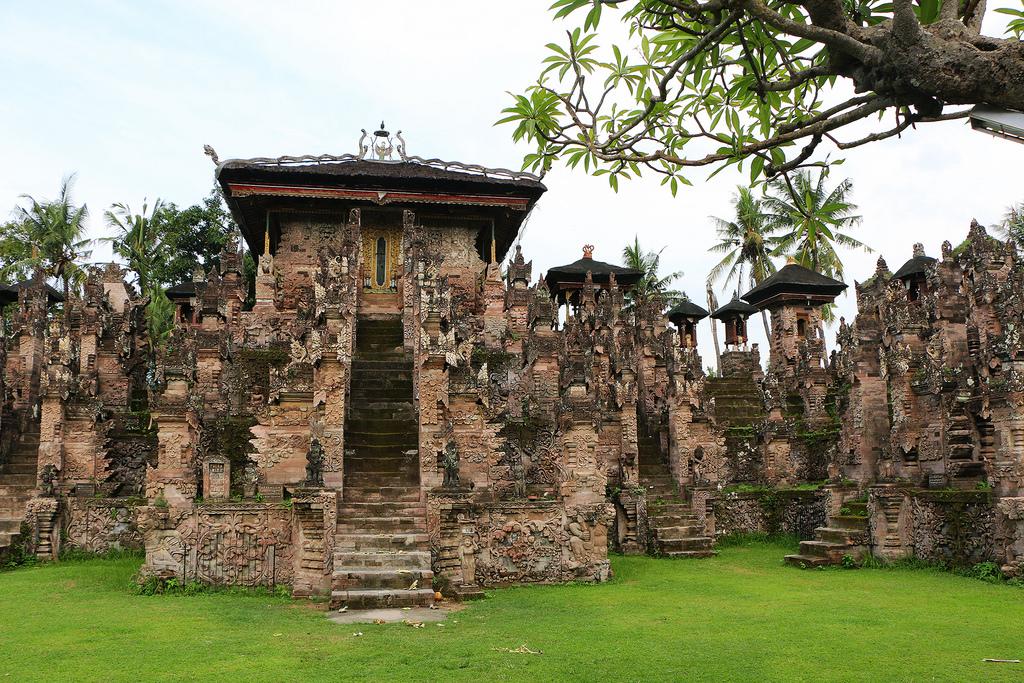 Pura Beji. Sangsit, Bali